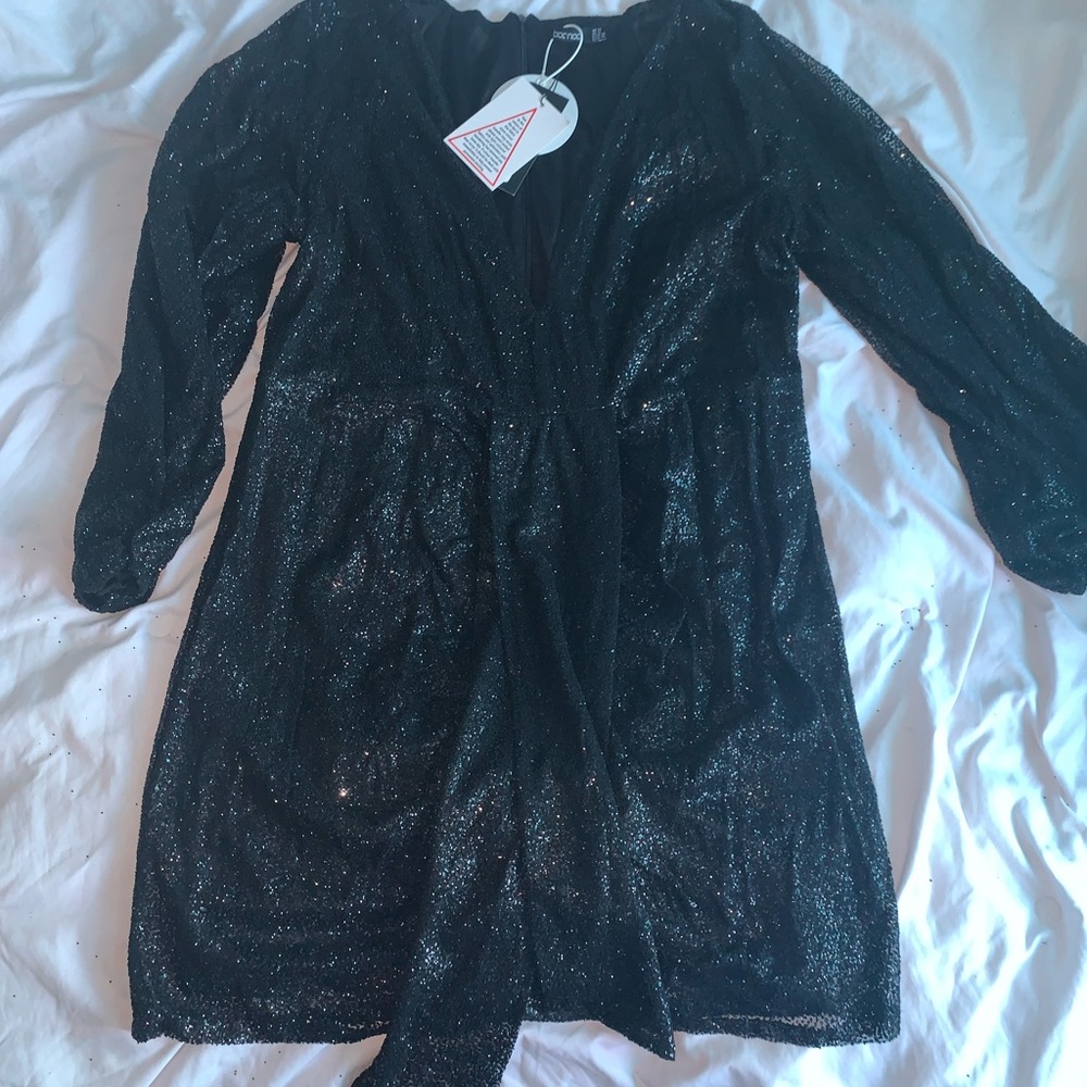 Black glitter sparkle long sleeve dress with rouged front. Brand new!